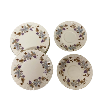 Royal Albert - 8 Side Plates, 2 Saucers