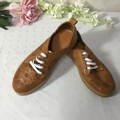 Diana Ferrari Supersoft Harlow Womens Size 37 Tan Brown Pattern Lace up Shoes