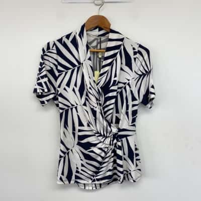 Jane Lamerton Blue White Pattern Short Sleeve Top Size 12 