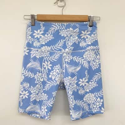 Yogi Peace Club Blue White Floral Shorts  Size S 
