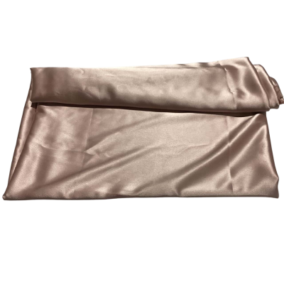 Large Piece Thick Nude Satin 135 x 350 cm                      FAB4