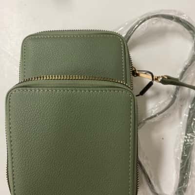 Colette Hayman  Womens Shoulder Bag Green 