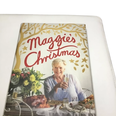 PENGUIN LANTERN Maggie Beer Maggie's Christmas Cookbook. Multicoloured. 30 X 20 CM