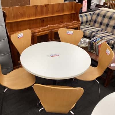 Round White Dining Table 90cm