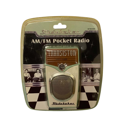 Studebaker AM/FM Transistor Radio 
