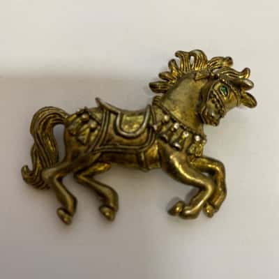  Womens Brooch 