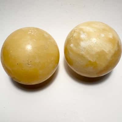 Set of 2 Healing Solid Yellow Calcite Spheres - 225g each