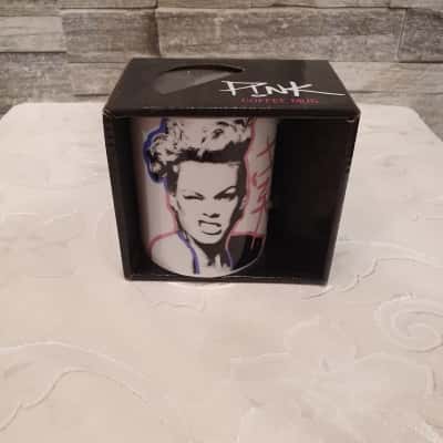 p!nk coffee mug
