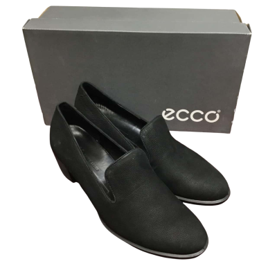Ecco Womens  Size 6 / 6.5 Black  SHAPE 35 Pump Shoes