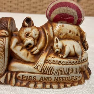 Vintage Swagman Pottery Pigs And Needles Pin Cushion Australian Pig & Piglet Sewing Craft Hobby Cute Gift Mothers Day Birthday 