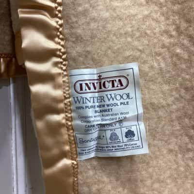 INVICTA BRAND! WINTER WOOL 100% PURE NEW WOOL PILE BLANKET!! 
