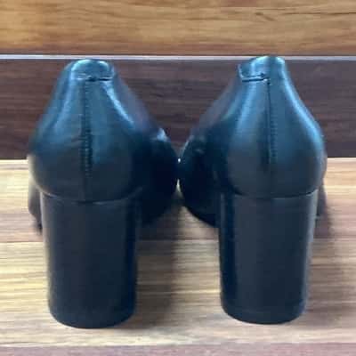 Florsheim Womens  Size 35 Heels Black  