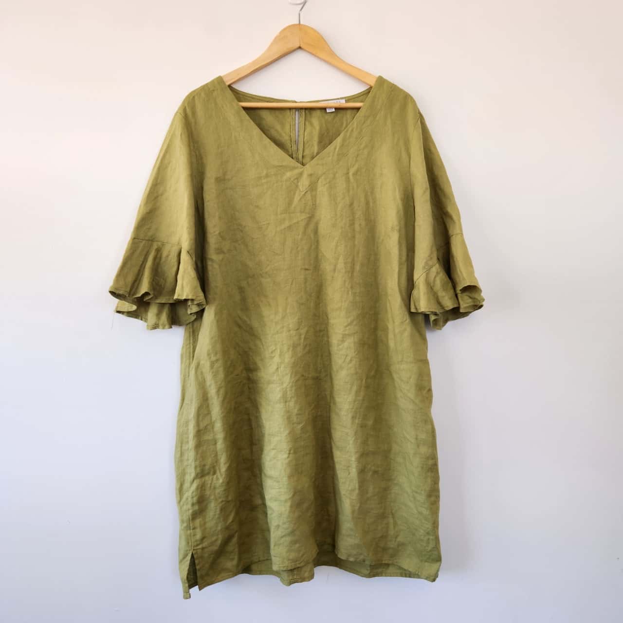 GRAE LINEN Green Mini Dress Plus Size 18 (s) - Used As New | Salvos Stores GRAE LINEN Green Mini Dress Plus Size 18 (s) - Used As New | Salvos Stores