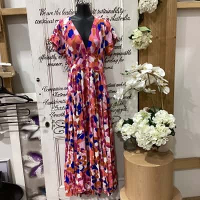 MISTER ZIMI BRAND! Womens  Size 12 Floral Dress / Maxi Dress Blue / Burnt Orange / Coral / Floral / Pink! STUNNING FLORAL BUTTON UP DRESS! PERFECT FOR ANY SPECIAL OCCASION! CAN BE DRESSED UP OR DOWN!