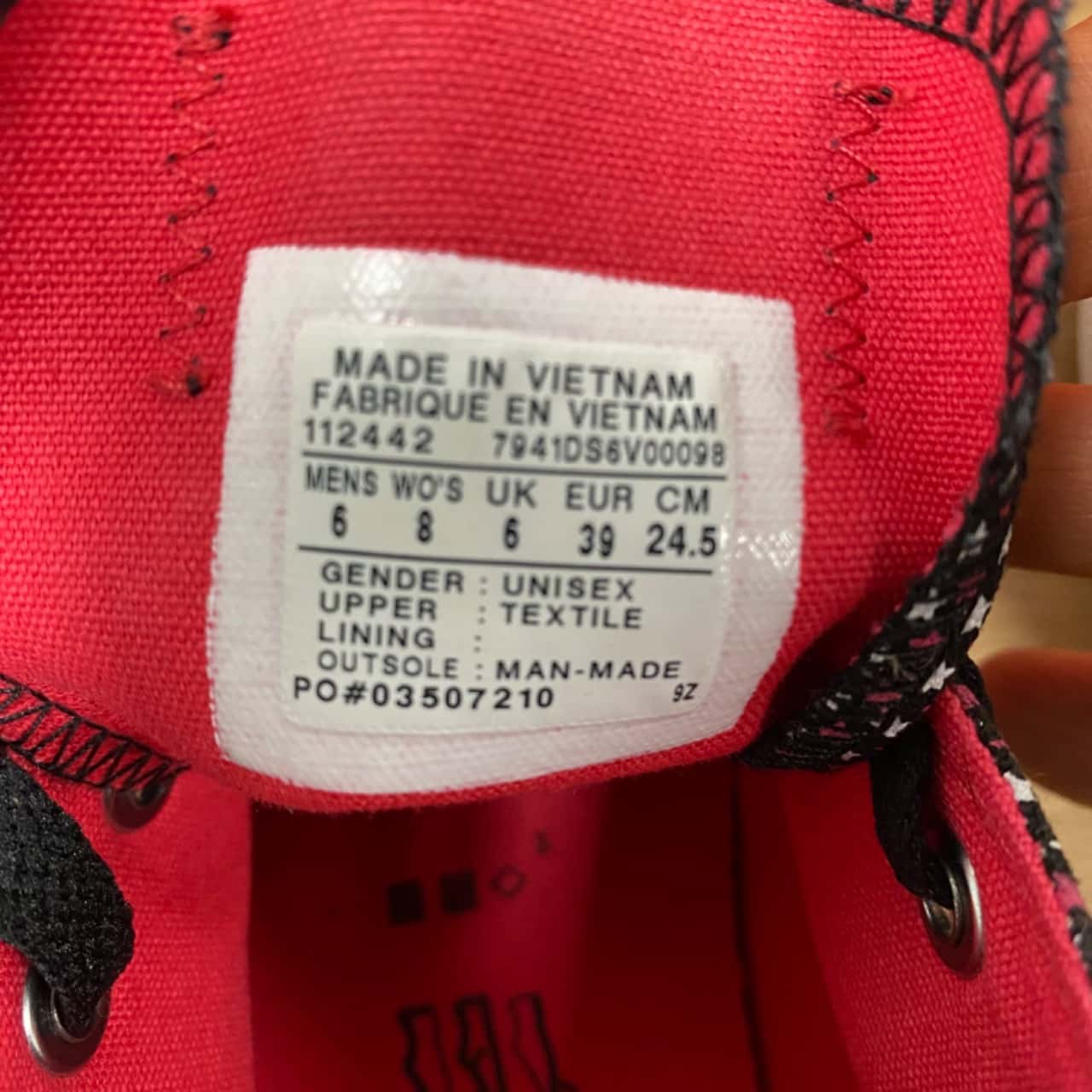 Converse All Star Unisex Size EUR39 / MENS 6 / WOMENS 8 Star Pattern (s)