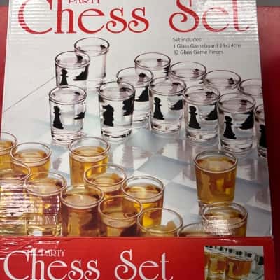 Boxed Party Chess Set - all glass 