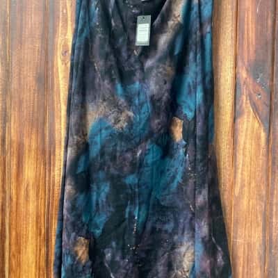 City Chic  Size M Black  / Blue / Purple skirt new 
