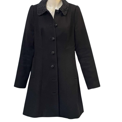 Review Womens  Size 10 Winter Coat Black  