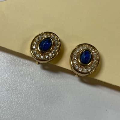 Vintage Style Clip On Earrings Gold Tone