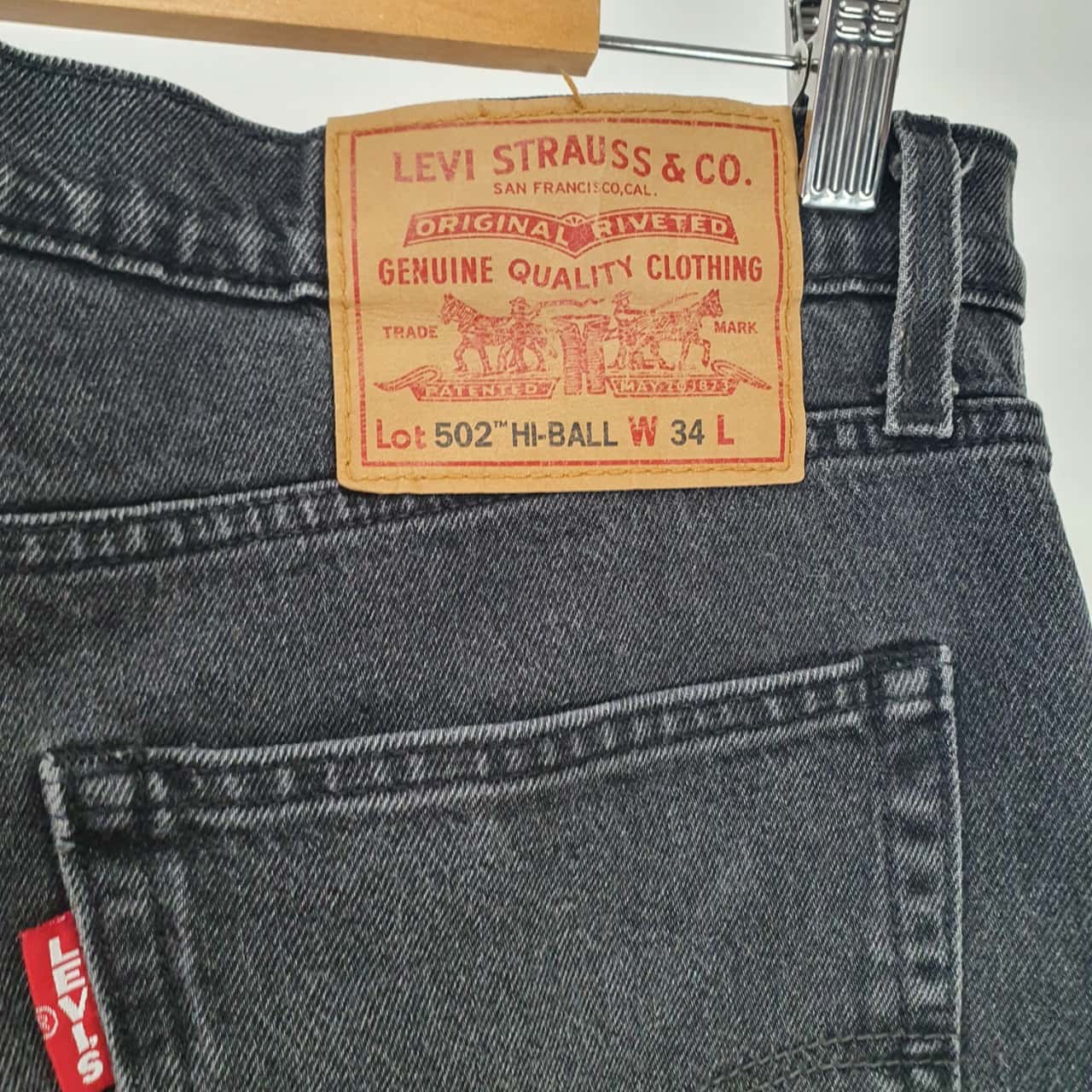 Levis #502 Taper Hi Ball Jeans Size 34 Black