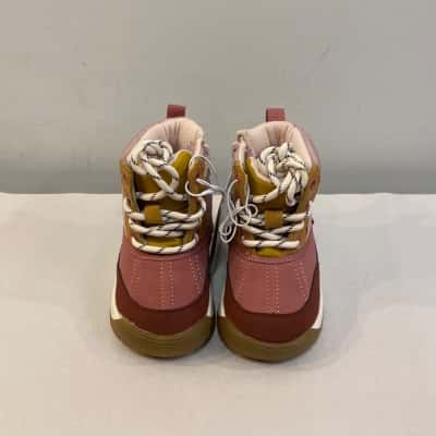 BNWT Zara Kids Shoes Size 20 Brown / Pink / White 