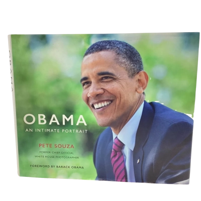Obama : An Intimate Portrait by Pete Souza