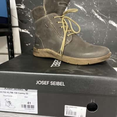 Josef Seibel Womens  Size 41 Brown boots new 