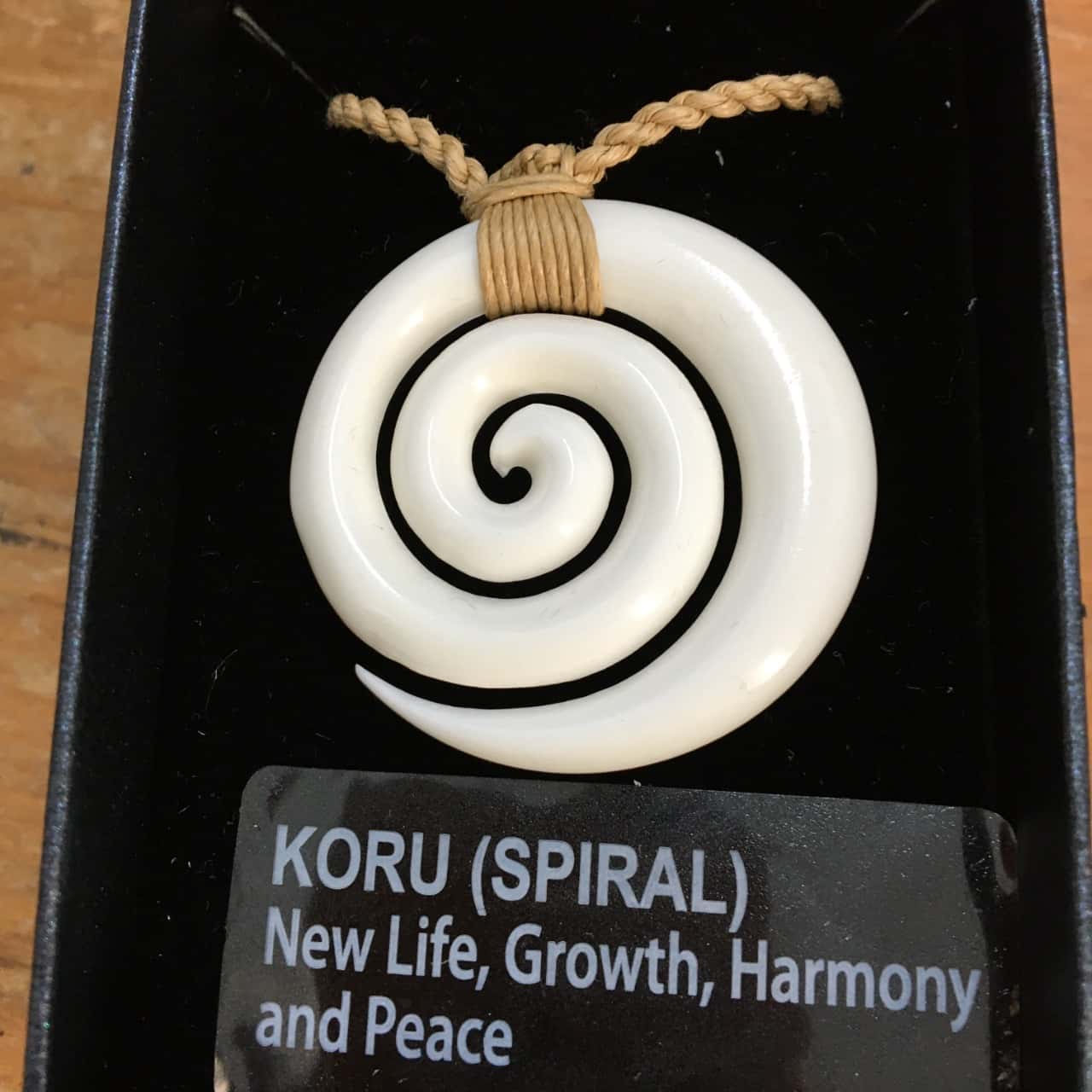 Necklaces Koru