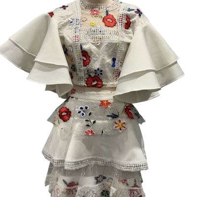 Alpha Be  Womens Floral / Off White / White Size 8