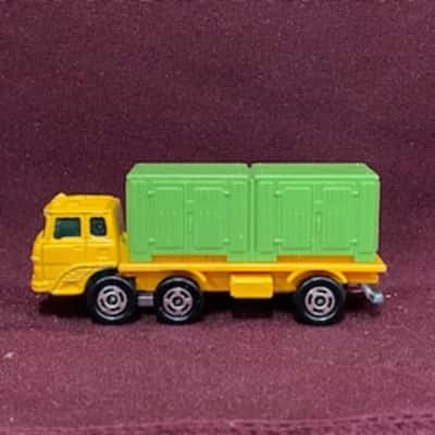 Tomica No 7 Mitsubishi Fuso Truck