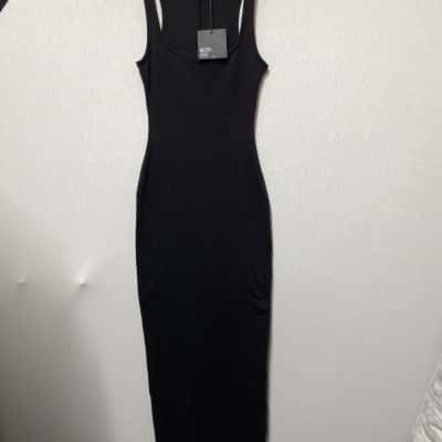Beyond Her Womens  Size 6 Black  Dress