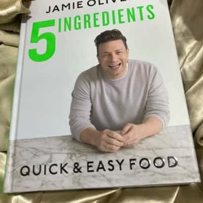 Jamie Oliver 5 ingredients Quick & Easy food