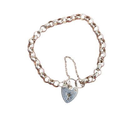  Womens Stirling silver Bracelet with heart lock. 18cm