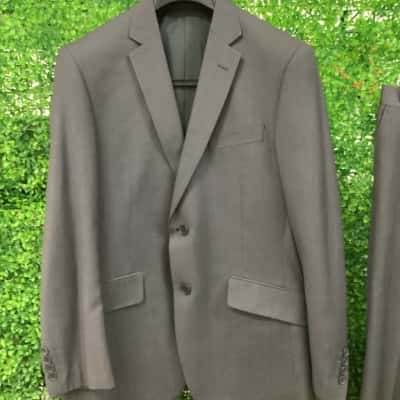  Mens  Size 36 Grey suit