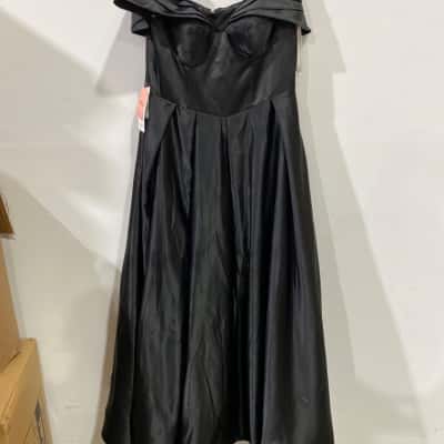 JJ's House Formal Evening Gown Womens  Size 16 Black  