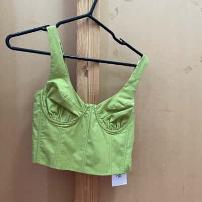 Perfect Stranger Womens  Size 8 Tank Top Green 