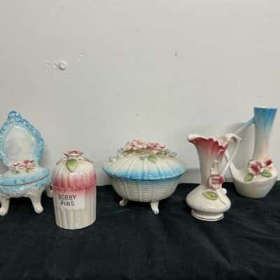 Vintage Hull Art Pottery Pieces 