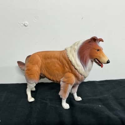 Vintage Lassie Collie Dog Figurine 