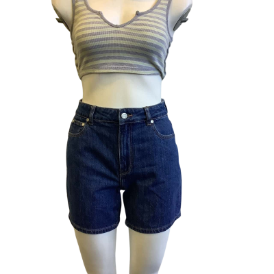 BNWT Unison Women's Size 8 The Essential Denim Short Dark Vintage 