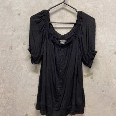 City Chic Womens  Size S Short Sleeve Top Black  