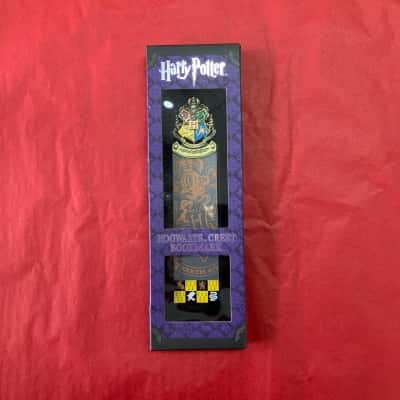The Noble Collection Harry Potter Hogwarts Crest Bookmark