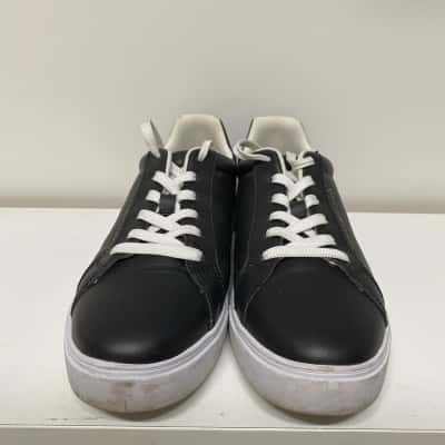 Tommy Hilfiger Unisex  Size 6.5 Shoes Black  / White 