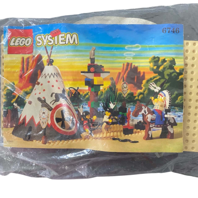 Lego - Rare -  Western Chief's Tepee Set