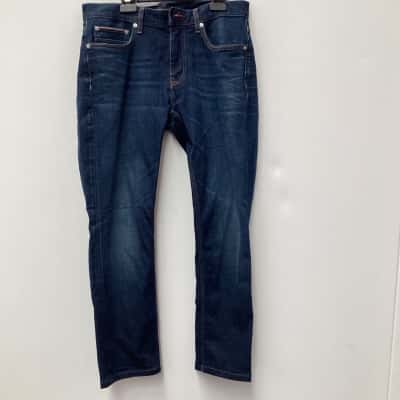 Tommy Hilfiger Mens  Size 34  Denton stretch Straight Fit Jeans 