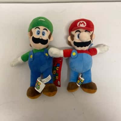 NINTENDO SUPER MARIO & LUIGI PAIR STUFFED PLUSH TOYS.