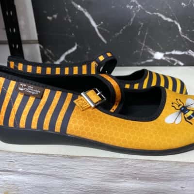 Hot chocolate Oh honey Size 39  shoes new 
