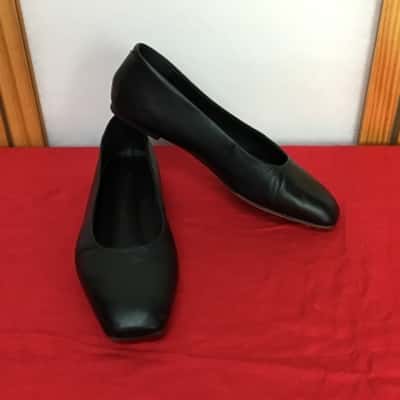 Tony Bianco Womens  Size 6 "Benji" Black Loafer