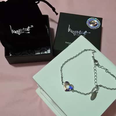  Womens Bracelet - Krystal Couture with Swarovski heart charm