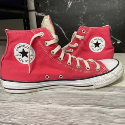 Converse All star   Size 11 Pink  / White high tops 