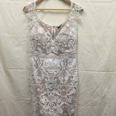 Knight Angel Womens Size 12 Cream Dress